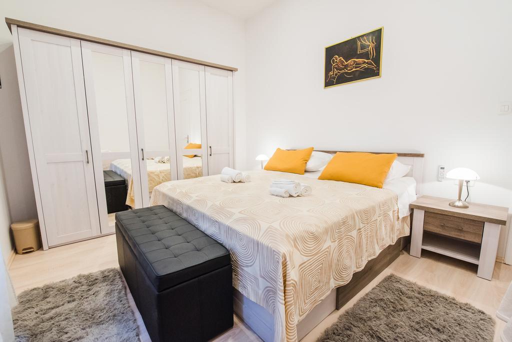 Apartment Vetom Spalato Esterno foto